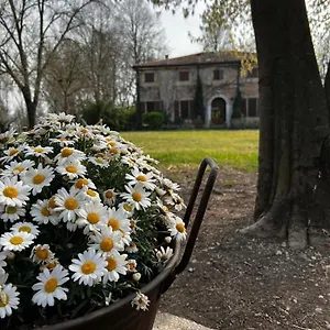 Vakantieboerderij Corte San Girolamo