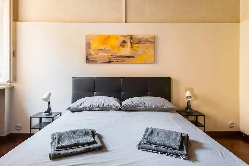 Vista Sulla Basilica Apartment Mantova Italy