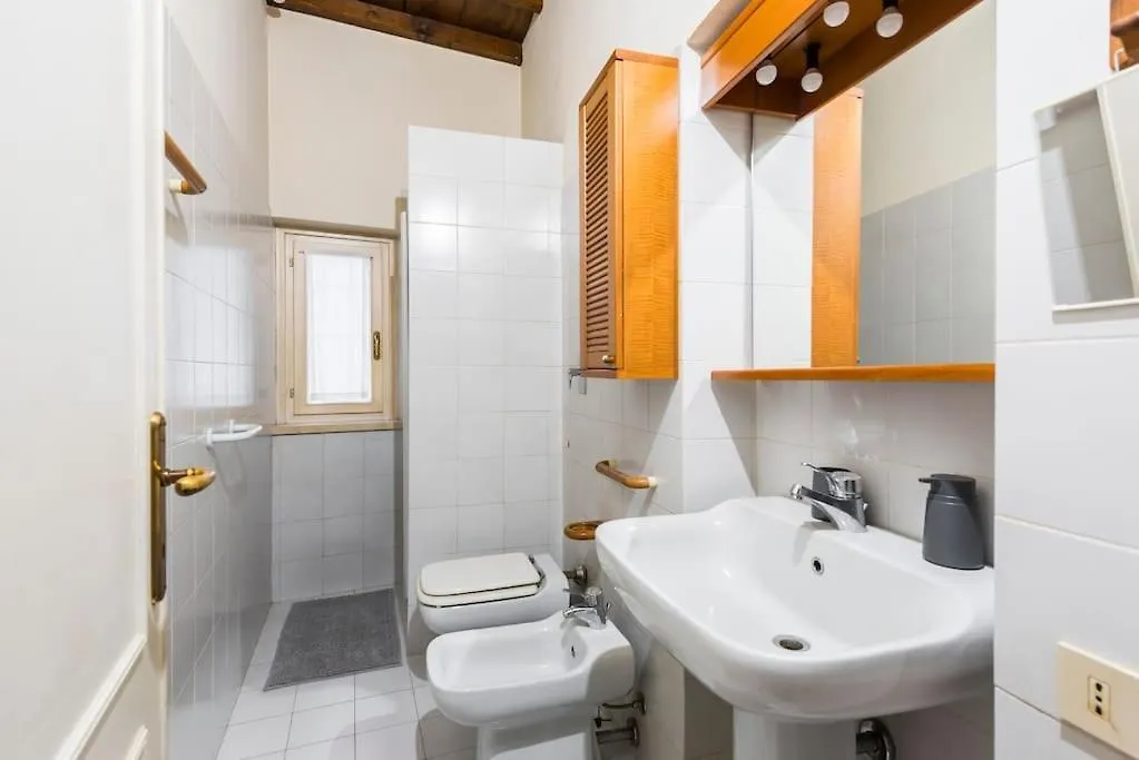 Vista Sulla Basilica Apartment Mantova 0*,  Italy