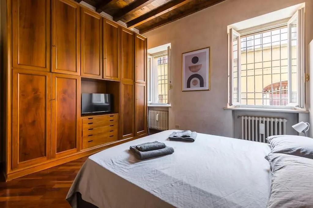 Vista Sulla Basilica Apartment Mantova Italy